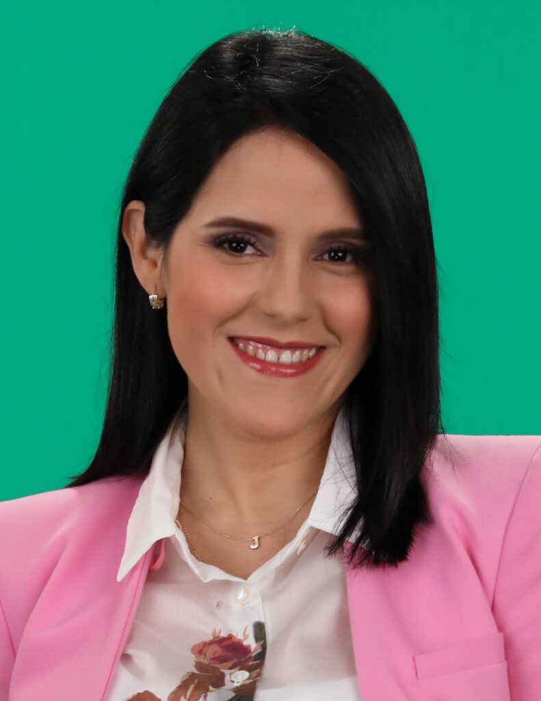 Headshot of Jenniffer Guerra